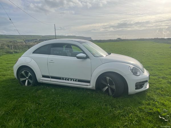 Volkswagen Beetle Hatchback, Diesel, 2017, White
