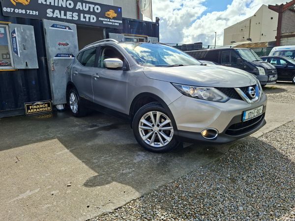 Nissan Qashqai SUV, Diesel, 2017, Grey