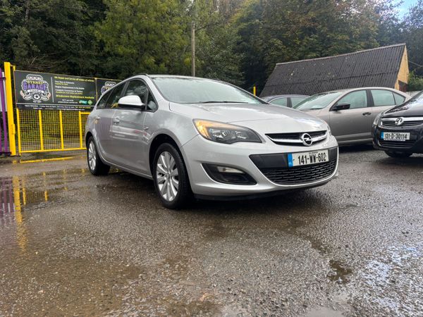 Opel Astra Estate, Diesel, 2014, Silver