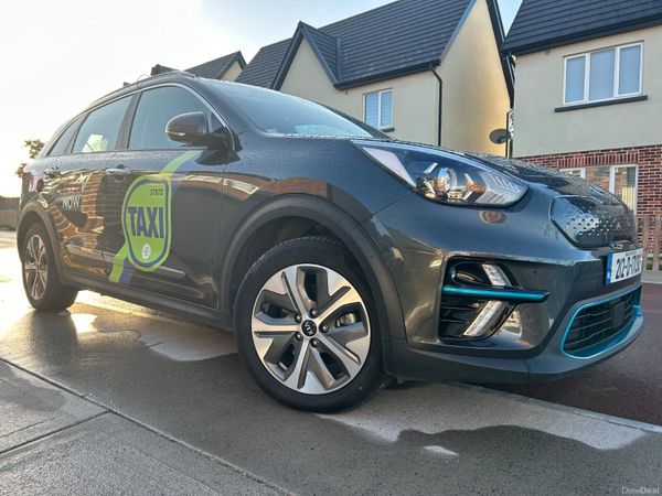 Kia e-Niro Estate/Jeep, Electric, 2021, Grey