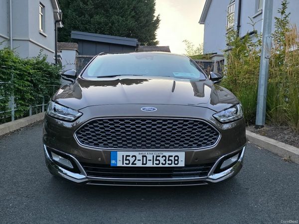 Ford Mondeo Saloon, Diesel, 2015, Brown