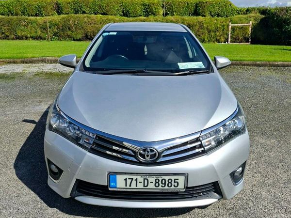 Toyota Corolla Saloon, Diesel, 2017, Grey