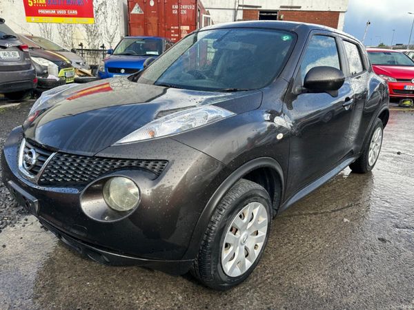 Nissan Juke Hatchback, Petrol, 2013, Grey