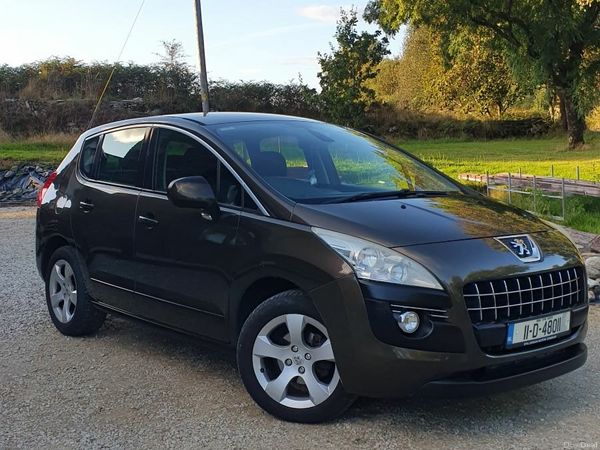 Peugeot 3008 MPV, Diesel, 2011, Brown