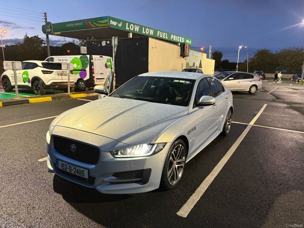 Jaguar XE Saloon, Diesel, 2015, Silver