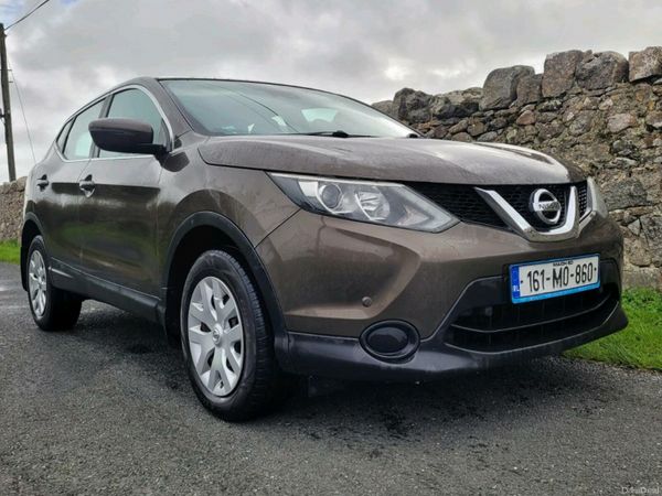 Nissan Qashqai Hatchback, Diesel, 2016, Brown