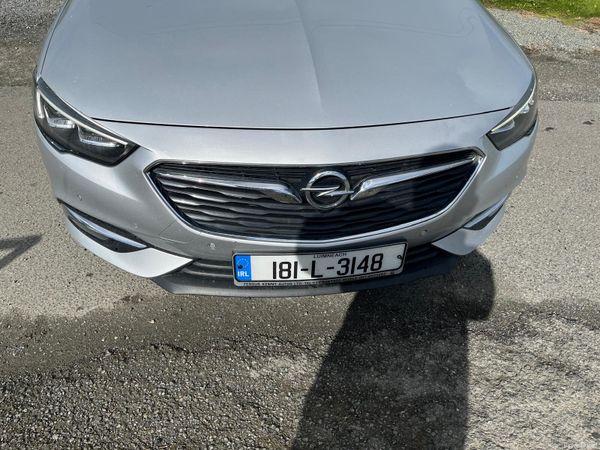 Opel Insignia Hatchback, Diesel, 2018, Grey