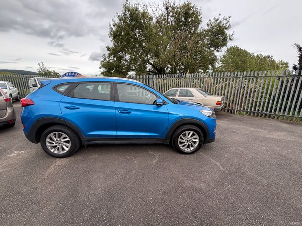Hyundai Tucson SUV, Diesel, 2016, Blue