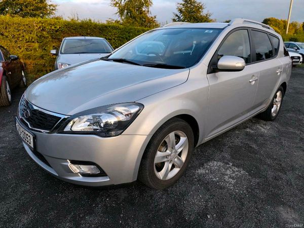 Kia Ceed MPV, Diesel, 2012, Silver