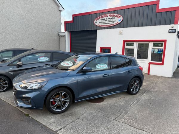 Ford Focus Hatchback, Diesel, 2020, Blue