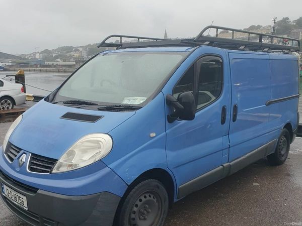 Renault Trafic MPV, Diesel, 2012, Blue