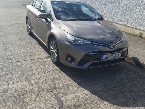 Toyota Avensis Saloon, Petrol, 2016, Bronze