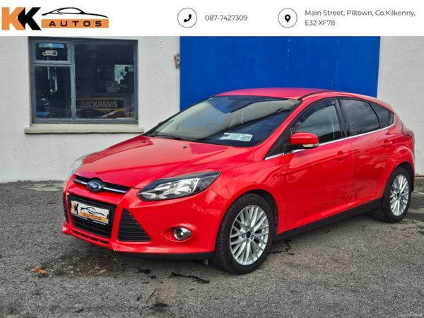 Ford Focus Hatchback, Diesel, 2014, Red