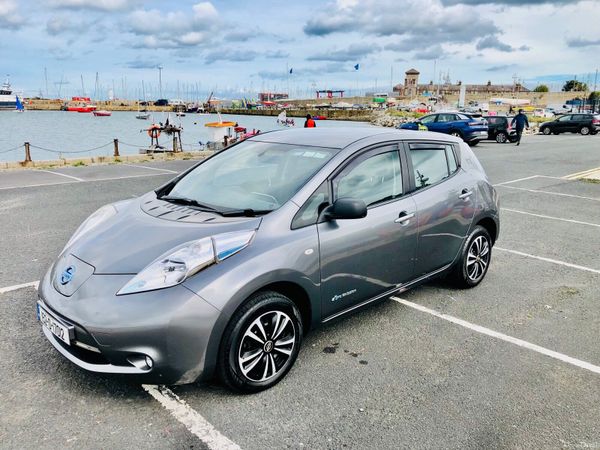 Nissan Leaf Hatchback, Electric, 2015, Grey