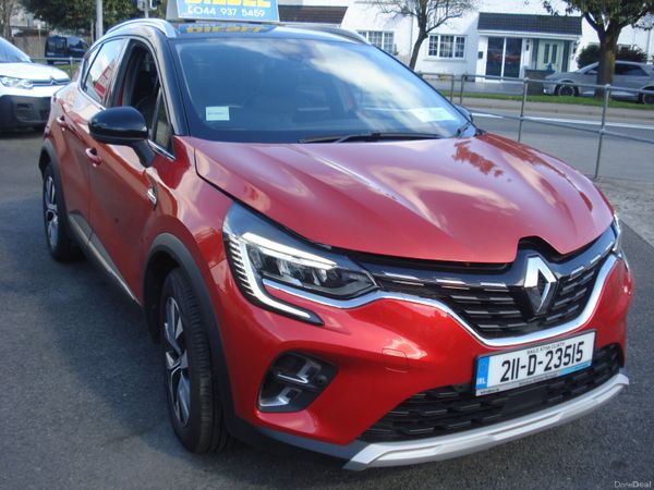 Renault Captur Hatchback, Diesel, 2021, Red