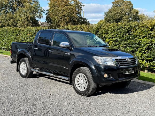 Toyota Hilux Pick Up, Diesel, 2016, Black