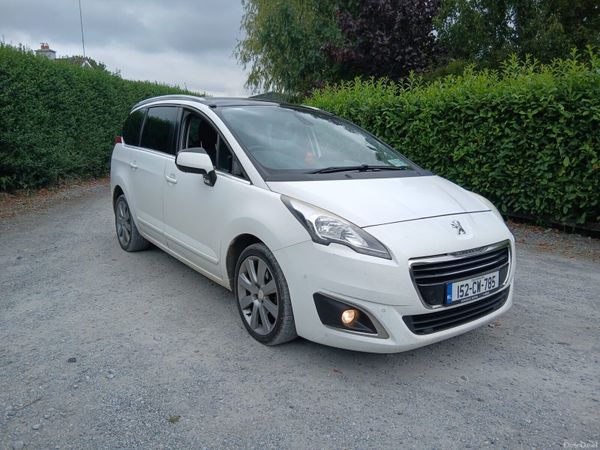 Peugeot 5008 MPV, Diesel, 2015, White