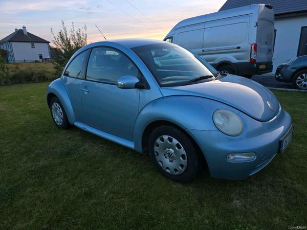Volkswagen Beetle Hatchback, Petrol, 2005, Blue