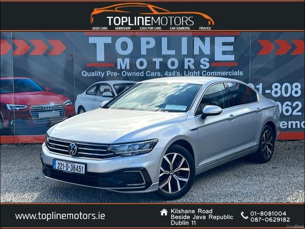 Volkswagen Passat Saloon, Petrol Hybrid, 2022, Silver