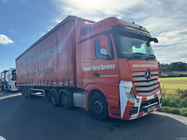 Mercedes-Benz Actros Unknown, Diesel, 2015, Orange