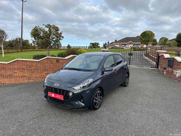 Hyundai i10 Hatchback, Petrol, 2022, Grey