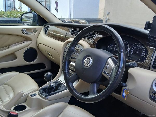 Jaguar X-Type Saloon, Diesel, 2010, Grey