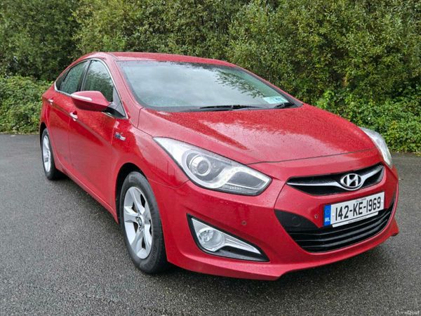 Hyundai i40 Saloon, Diesel, 2014, Red