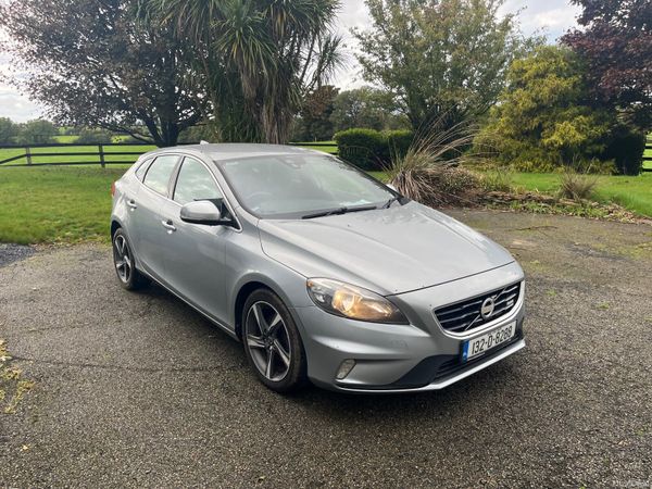 Volvo V40 Hatchback, Diesel, 2013, Silver