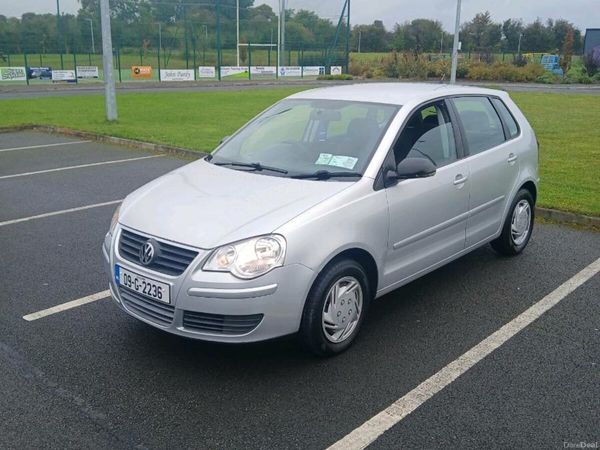 Volkswagen Polo Hatchback, Diesel, 2009, Silver