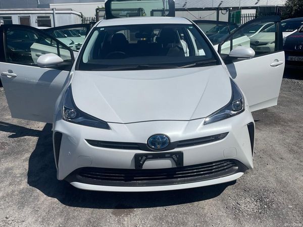 Toyota Prius Hatchback, Petrol Hybrid, 2022, White
