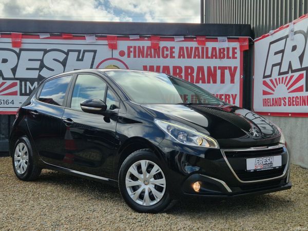 Peugeot 208 Hatchback, Petrol, 2017, Black