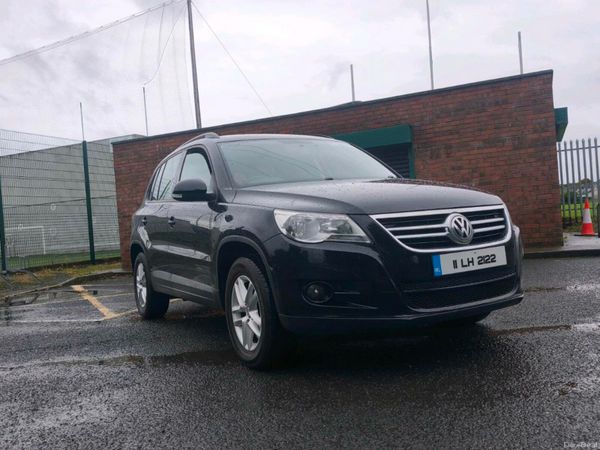 Volkswagen Tiguan SUV, Diesel, 2011, Black