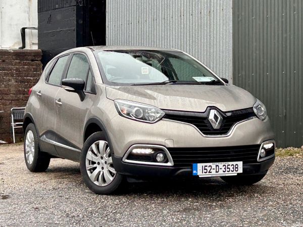 Renault Captur Hatchback, Diesel, 2015, Gold