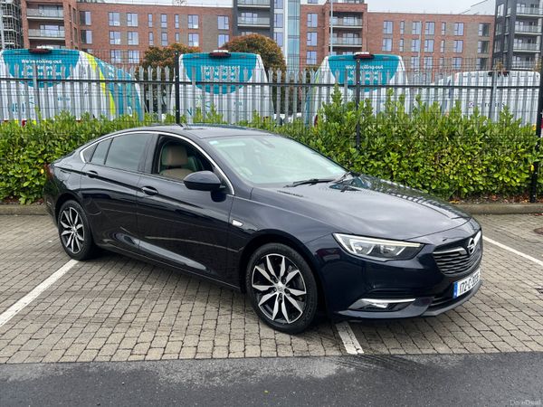 Opel Insignia Hatchback, Diesel, 2017, Blue