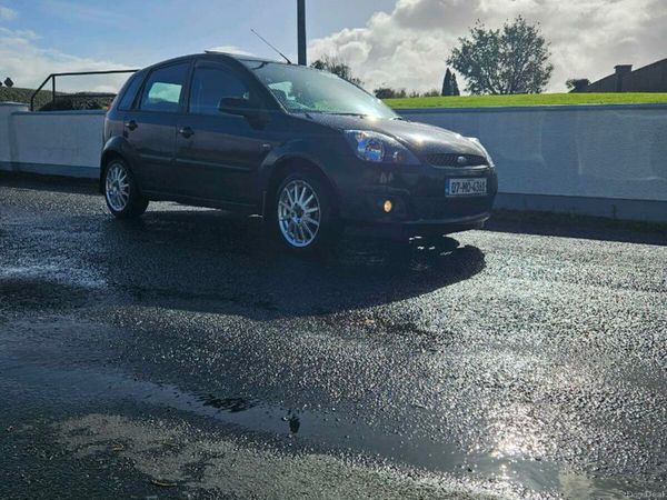 Ford Fiesta Hatchback, Petrol, 2007, Black