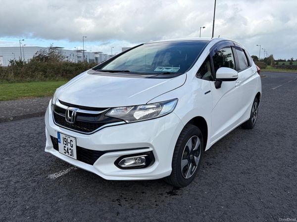 Honda Fit Hatchback, Petrol Hybrid, 2019, White