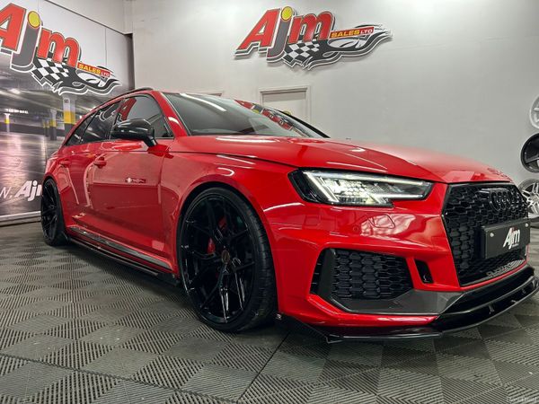 Audi RS4 Estate, Petrol, 2018, Red