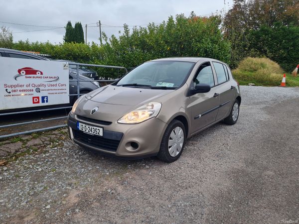 Renault Clio Hatchback, Ethanol Petrol, 2012, Gold