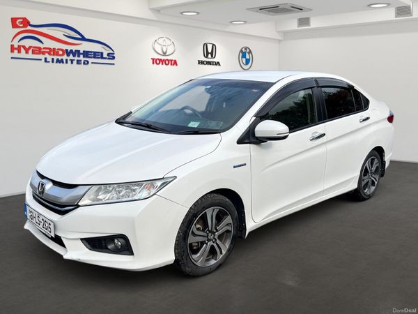 Honda Grace Saloon, Petrol Hybrid, 2016, White