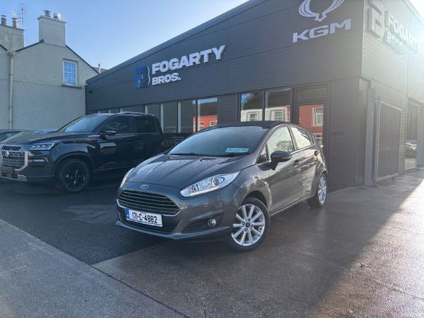Ford Fiesta Hatchback, Petrol, 2017, Grey