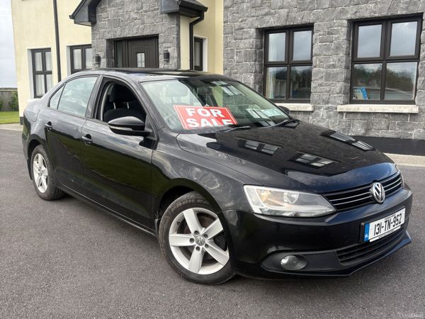 Volkswagen Jetta Saloon, Diesel, 2013, Black