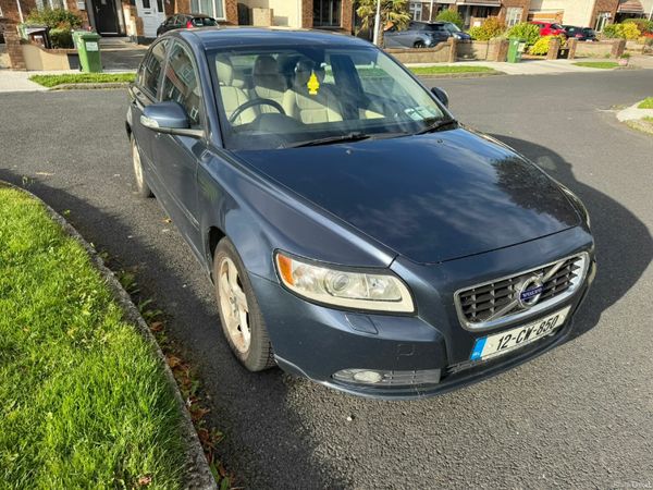 Volvo S40 Saloon, Diesel, 2012, Blue