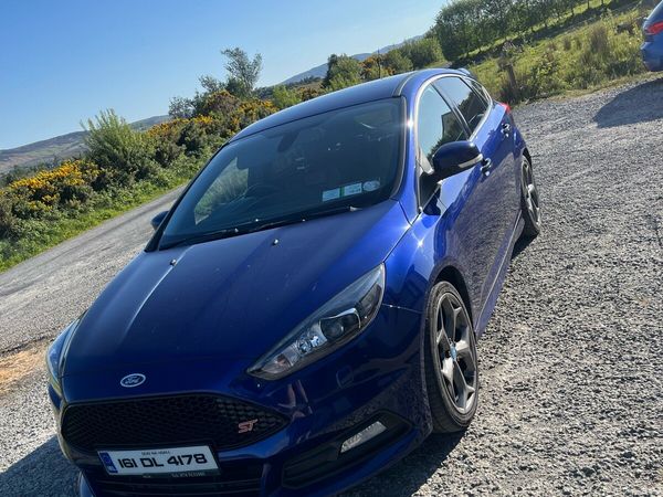 Ford Focus Hatchback, Diesel, 2016, Blue