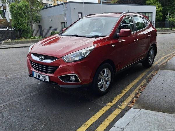 Hyundai ix35 SUV, Diesel, 2011, Red
