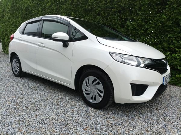 Honda Jazz Hatchback, Petrol, 2016, White