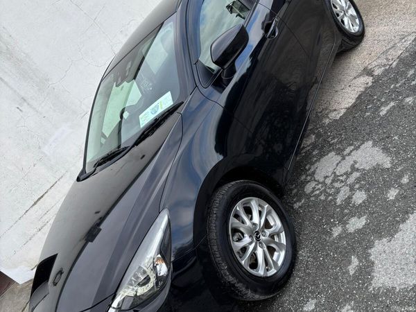 Mazda Demio MPV, Diesel, 2016, Black