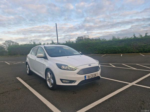 Ford Focus Hatchback, Petrol, 2015, White