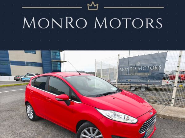 Ford Fiesta Hatchback, Petrol, 2016, Red