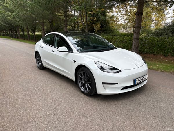 Tesla Model 3 Saloon, Electric, 2021, White