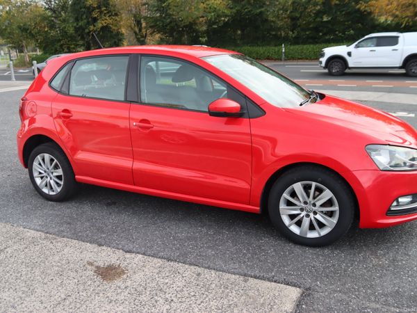 Volkswagen Polo Hatchback, Petrol, 2015, Red